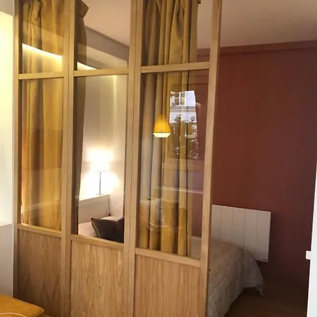 Confortable Sur Le Canal Saint-martin / Republique Appartement *